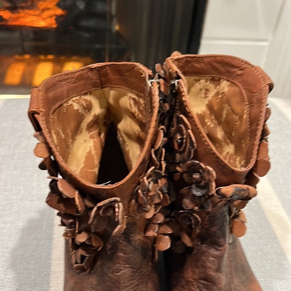 ♥️ANTHROPOLOGIE ♥️SHERIDAN l MIA ♥️Flowers Leather Ankle Boots Size 9 - Picture 11 of 16